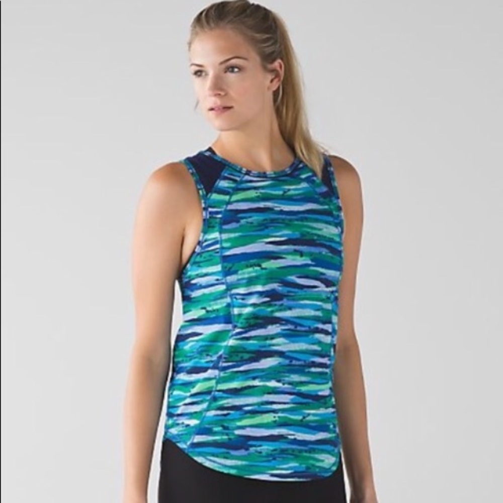 Lululemon Seven Wonders tank